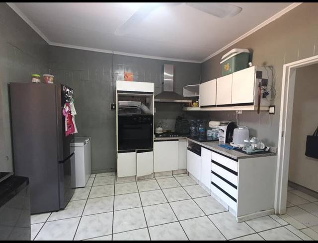 3 BEDROOM PROPERTY TO RENT IN CASSELDALE